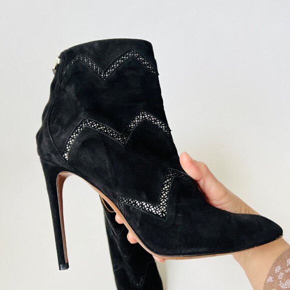 ALAIA Paris black suede pointed toes heeled booties, Size 39 - Picture 2 of 10